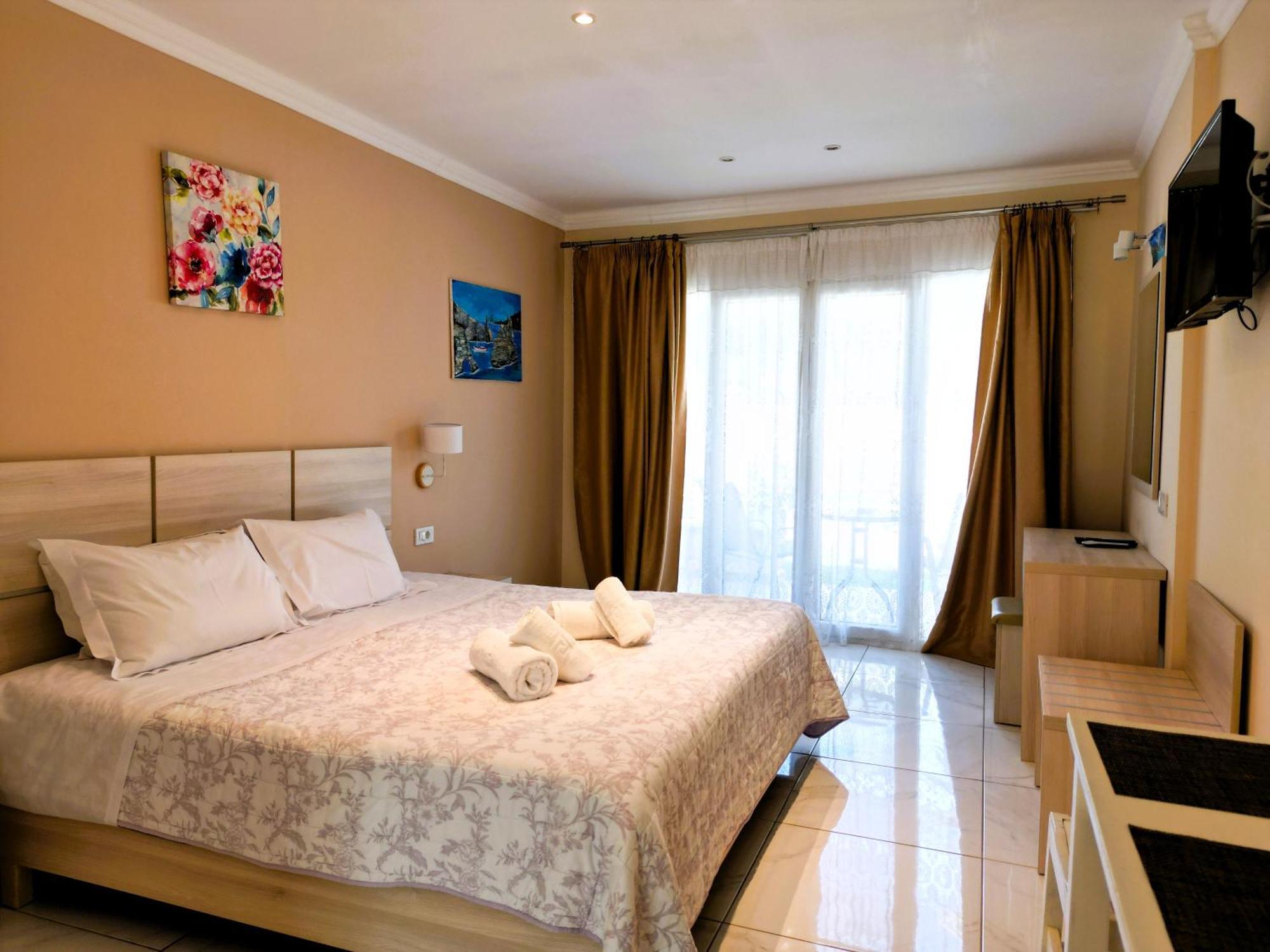 New Studios Mazis Liapades Bagian luar foto