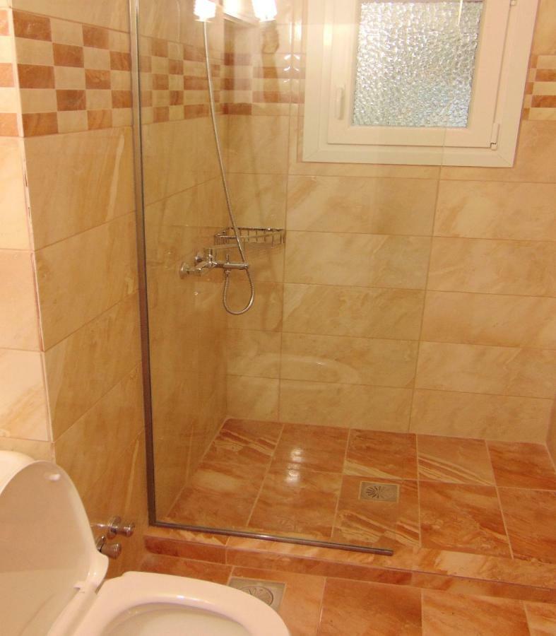 New Studios Mazis Liapades Bagian luar foto